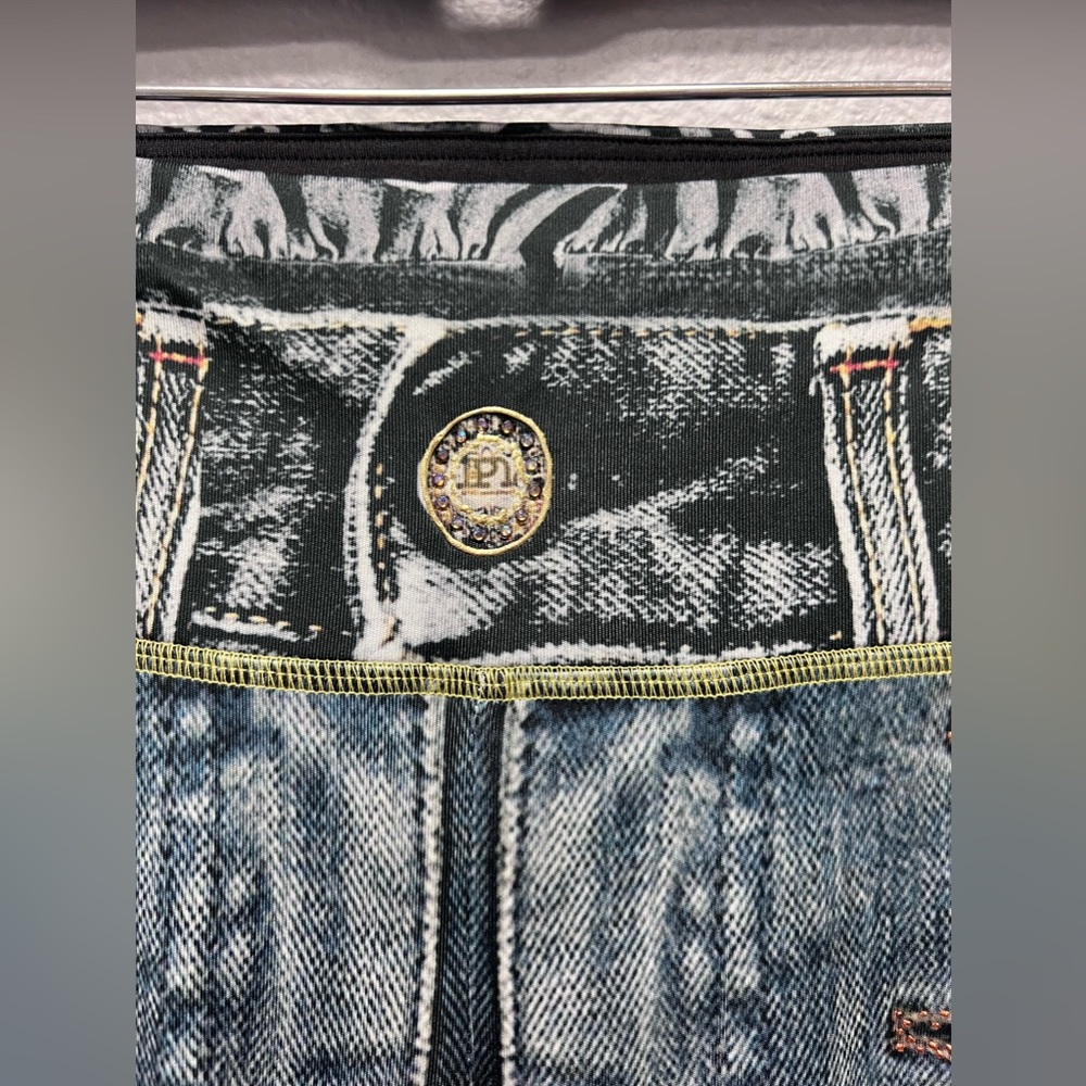 Stylish Blue Flared Women Jeans - Picture 4 of 16